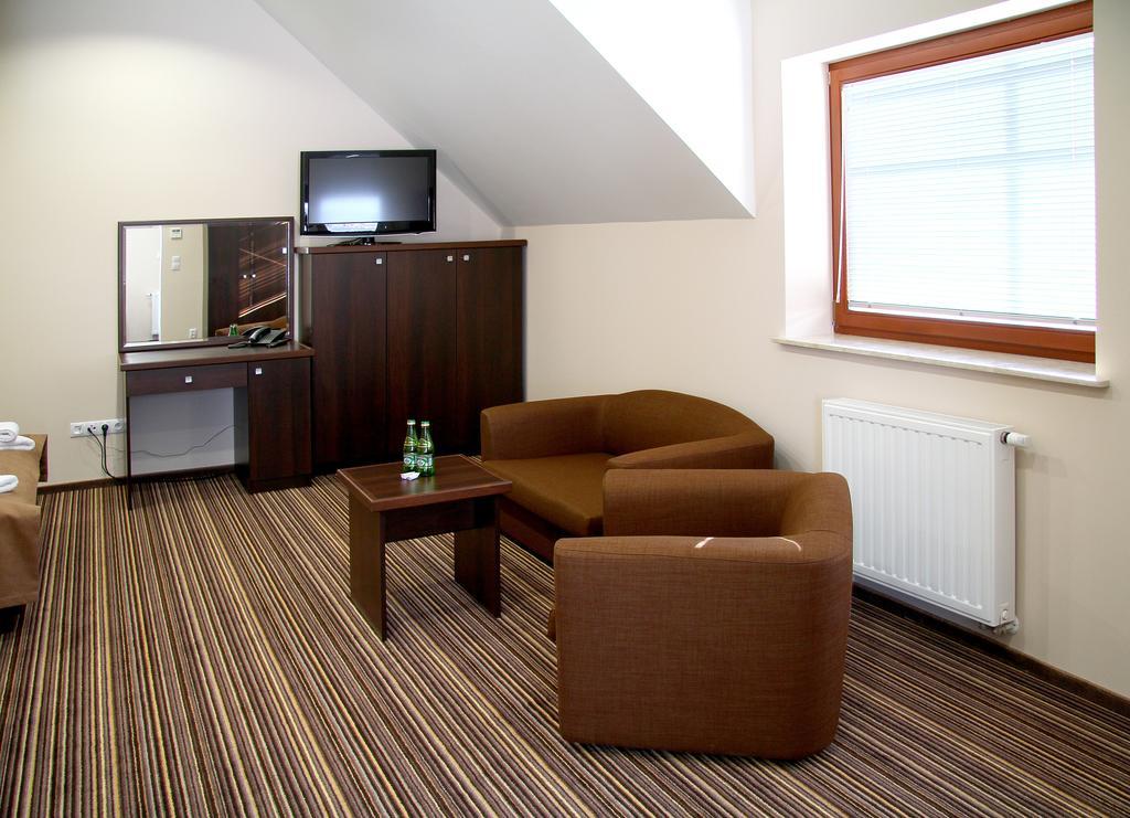 Hotel Aviator Kielce "Business Hotel Medical & Spa" ภายนอก รูปภาพ