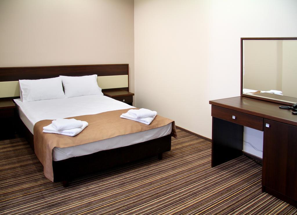 Hotel Aviator Kielce "Business Hotel Medical & Spa" ภายนอก รูปภาพ