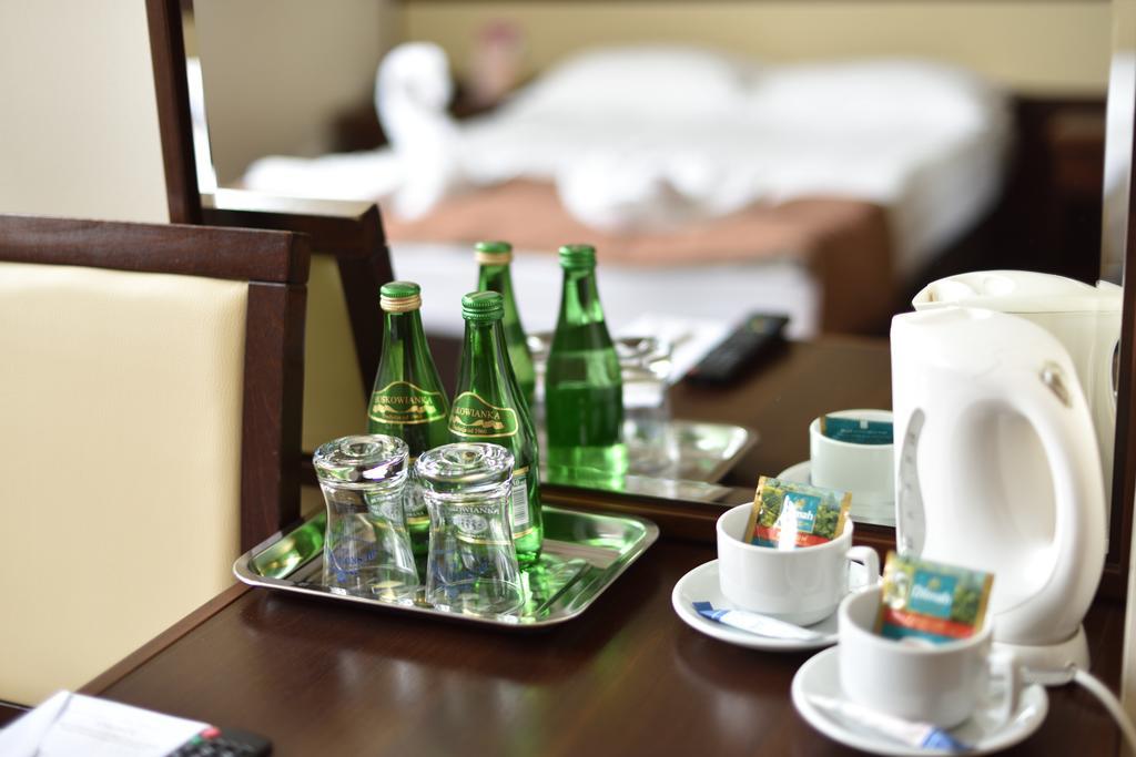 Hotel Aviator Kielce "Business Hotel Medical & Spa" ภายนอก รูปภาพ